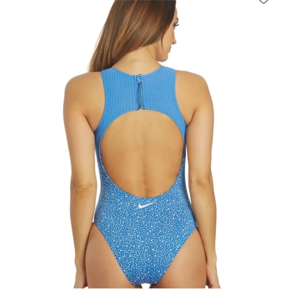 NWT Nike Women's Water Dots Open Back One-Piece Swimsuit XXL - Picture 1 of 8